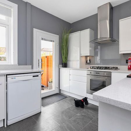 Crewe Apartment - 2 Bed, Free Off Street Parking And Private Garden エディンバラ エクステリア 写真